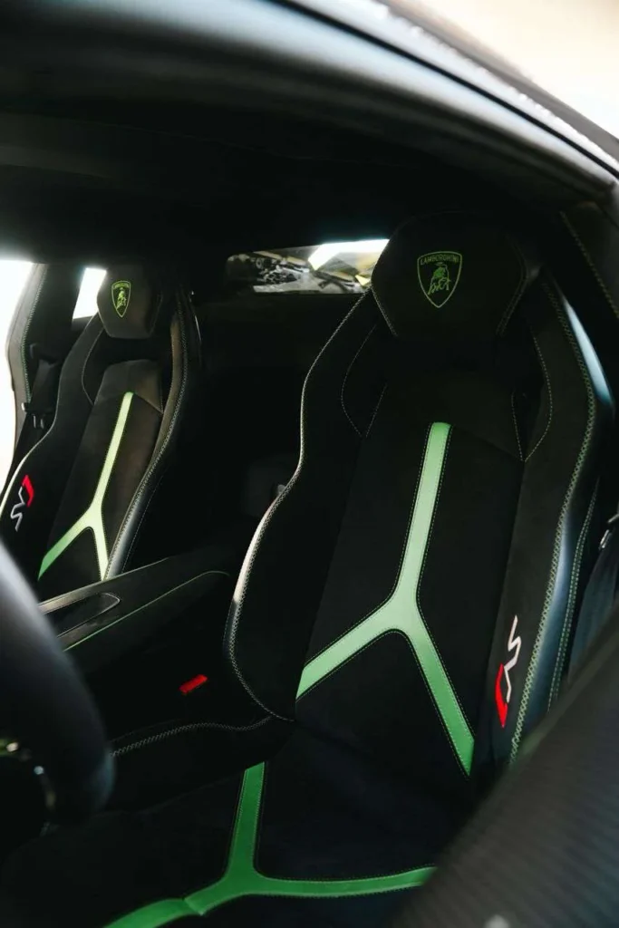 Lamborghini Aventador SVJ